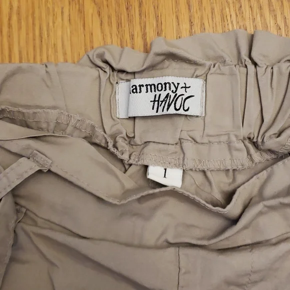 khaki - Picture 2 of 3